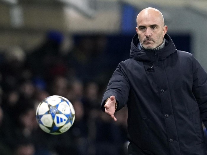 Soccer Football - UEFA Champions League - Atalanta v Chelsea - Gewiss Stadium, Bergamo, Italy - December 9, 2025 Chelsea manager Enzo Maresca REUTERS/Matteo Ciambelli