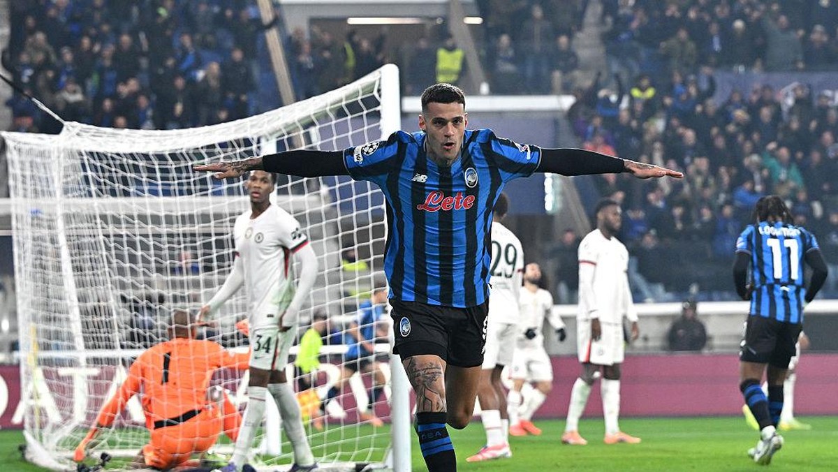 Gianluca Scamacca merayakan golnya ke gawang Chelsea. Foto: UEFA via Getty Images/Chris Ricco - UEFA
