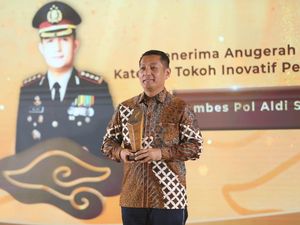 Kapolresta Bandung Dianugerahi Tokoh Inovatif Pelayanan Prima dan Respons Cepat