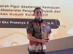 Kapolresta Bogor Kota Dianugerahi Tokoh Akselerator Pelayanan Publik