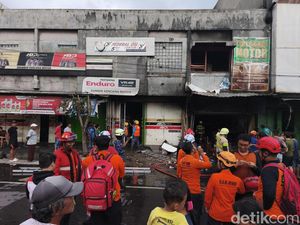 Bengkel Sepeda Motor di Gilingan Solo Terbakar!
