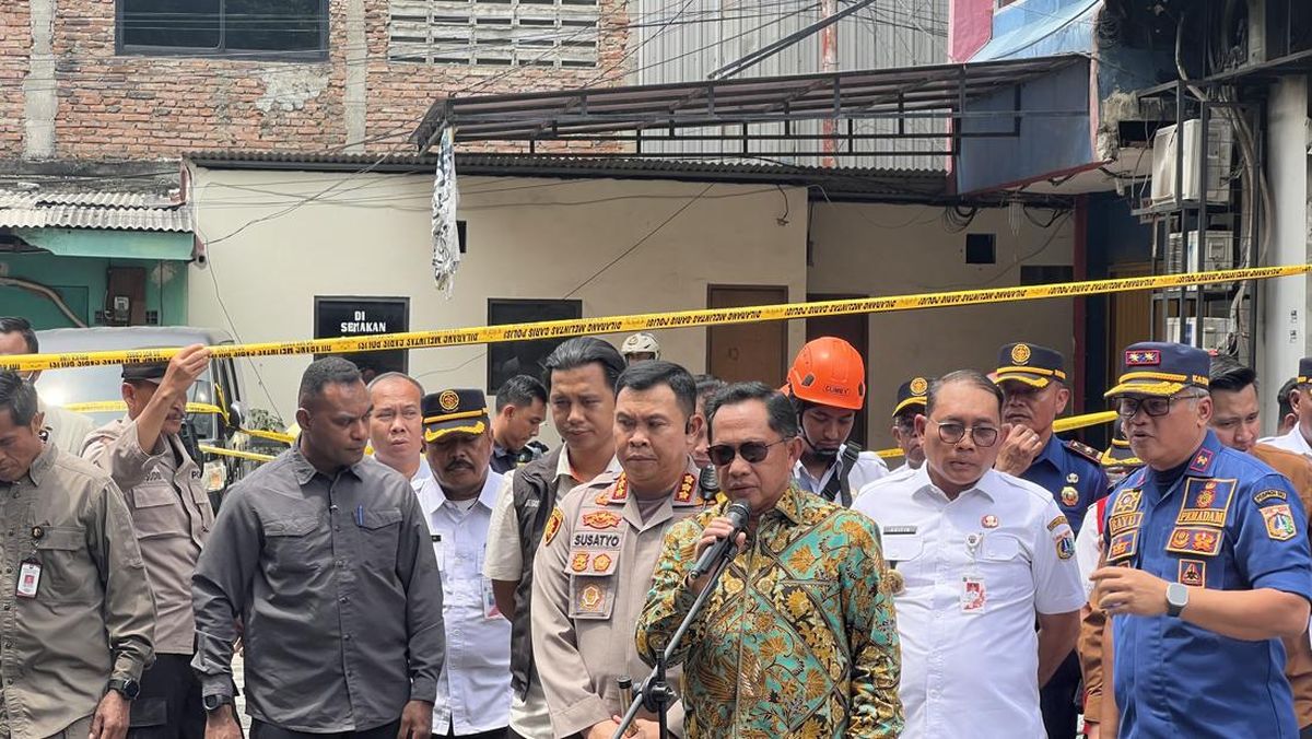 Tinjau TKP Kebakaran Terra Drone, Tito Bakal Evaluasi Prosedur Bangun Gedung