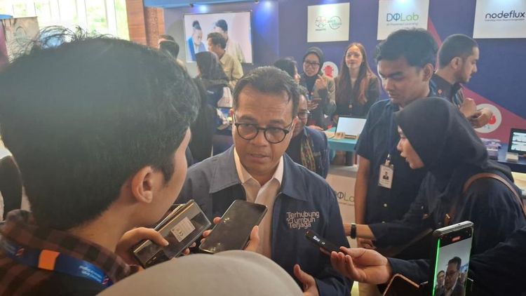 Wamenkomdigi Ajak Warga Aceh Cicipi Internet Starlink Gratis Sebulan Penuh