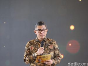 Video: Pesan Haru Alfito Deannova saat Buka detikJabar Awards 2025