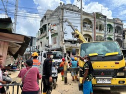 Brimob Ikut Bantu Normalisasi Listrik di Aceh Tamiang Usai Dilanda Bencana