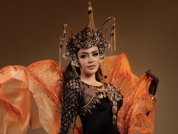 Pesona Ubur-ubur Kakaban dalam Kostum Rinanda Aprillya di Ajang Miss Charm