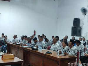 Pemkab Flores Timur Janji Bayar Tunggakan Gaji Guru 7 Tahun pada Desember