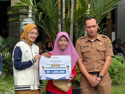 Mbak Wali Vinanda Salurkan BLT untuk 1.837 Warga agar Lebih Sejahtera