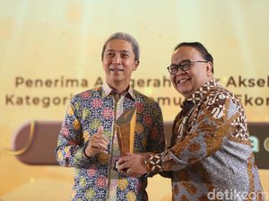 Inisiasi Program Padat Karya, Walkot Dedie Rachim Raih detikJabar Award 2025