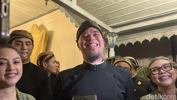 Alasan Ahmad Dhani Adopsi Bayi Perempuan