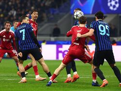 Senyum Van Dijk Tanggapi Protes Inter: Memang Penalti Kok