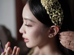 Semua Mata Tertuju ke Kecantikan Amanda Zahra saat Siraman