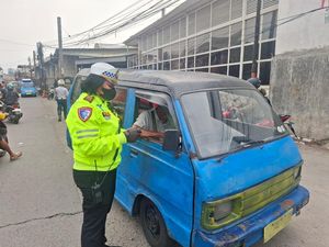 Kerap Dikeluhkan Warga, Angkot Bikin Macet di Stasiun Citayam Depok Ditindak