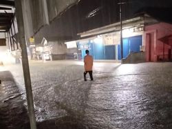 Sungai Kelekar Meluap, Ratusan Rumah di Prabumulih Terendam Banjir