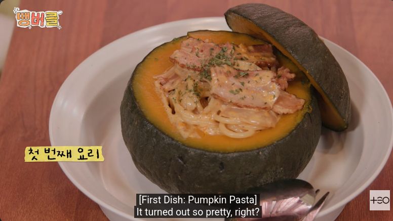 Doyoung NCT masak spaghetti buat Jisoo BLACKPINK dan Jinyoung GOT7