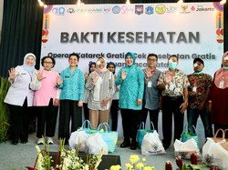 Bakti Kesehatan TP PKK, 110 Lansia Nikmati Operasi Katarak Gratis