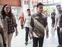 Jenguk Siswa SD Ditabrak Mobil MBG, Gibran Minta Maaf-Minta Diusut Tuntas
