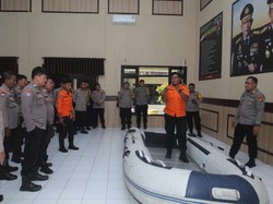 Puluhan Anggota Polres Blitar Kota Dilatih Jadi Polisi Sigap Bencana