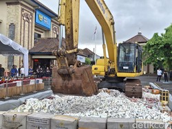 Bea Cukai Bali Nusra Musnahkan Miras-Rokok Ilegal Rp 3,13 Miliar