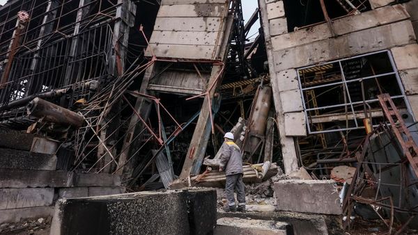 Penampakan Pembangkit Listrik Ukraina Rusak Parah Akibat Serangan Rusia