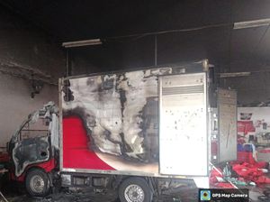 Mobil Boks Muatan Paket Terbakar dalam Gudang di Boyolali