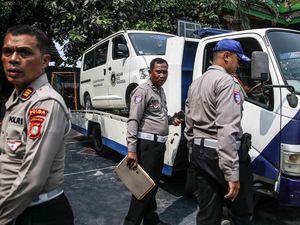Polisi Olah TKP Insiden Mobil MBG Tabrak Siswa-Guru SD di Cilincing