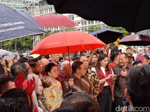 Pramono Kick Off Christmas Carol Colossal, Doakan Korban Terra Drone