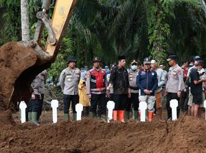 10 Jenazah Korban Galodo Tak Teridentifikasi Dimakamkan Massal di Agam