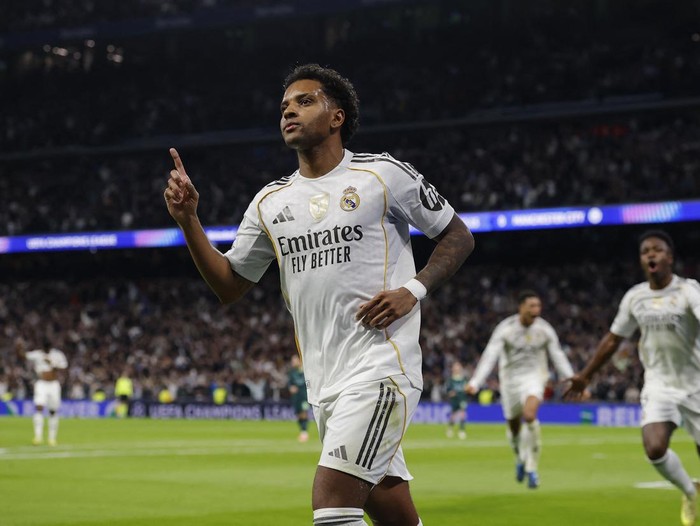 Soccer Football - UEFA Champions League - Real Madrid v Manchester City -  Santiago Bernabeu, Madrid, Spain - December 10, 2025  Real Madrid's Rodrygo celebrates scoring their first goal Action Images via Reuters/Andrew Couldridge