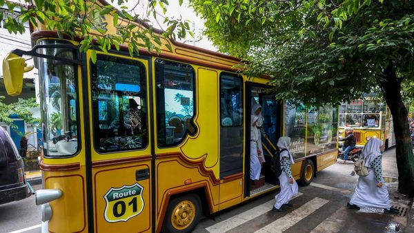 Si Mas Ganteng Ngantar Sekolah, Layanan Angkutan Gratis di Tuban Jadi Andalan Pelajar