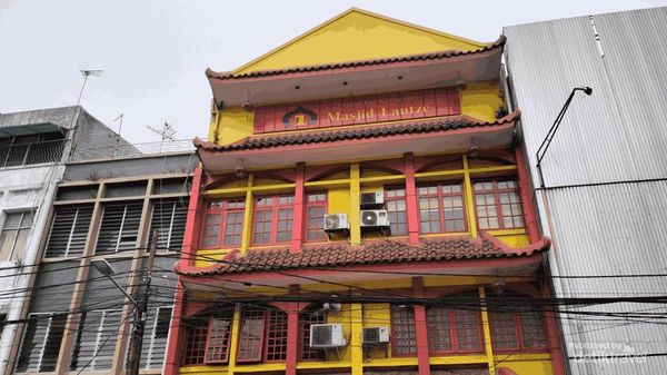 Potret Masjid Lautze, Masjid Bergaya Klenteng di Jakarta