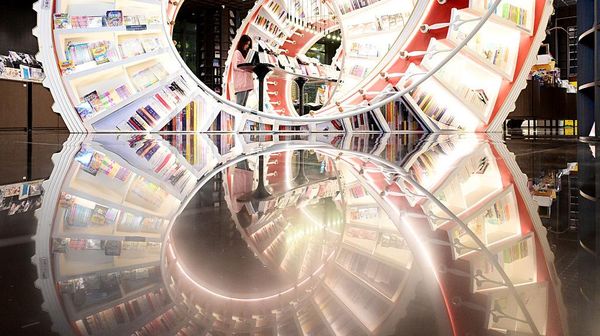 Bookstore Ikonik Zhongshuge Jadi Tempat Favorit Warga Shenzhen