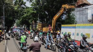 Ada Galian di Bintaro Jaksel, Lalin Macet