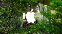 Bukan iPhone, Hutan Sumatera Kunci Apple Kejar Netral Karbon 2030