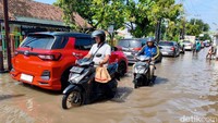Banjir Masih Rendam Lima Kecamatan di Sidoarjo