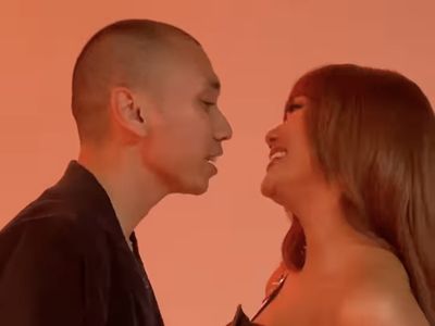 Potret Duet Panas Rayi & Marion Jola untuk Kawin Lari