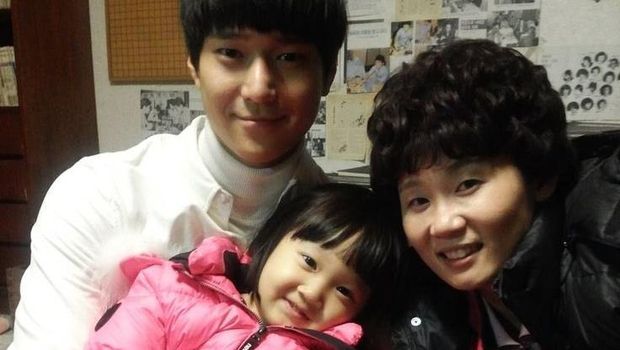 Momen reuni pemain drama Korea Reply 1988