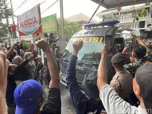 2 Pentolan AMPB Tersangka Pemblokiran Jalan Dilimpahkan ke Kejari Pati