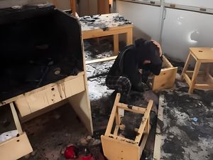 Tangis Pemilik Kios Kalibata: Baru Renov September, Kini Hancur-Hangus