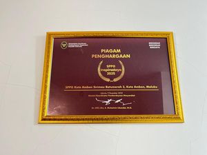 SPPG Polda Maluku Raih Penghargaan SPPG Inspiradaya 2025 dari Menko PM