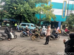 Polresta Sidoarjo Sebar Polisi di Titik Rawan Macet