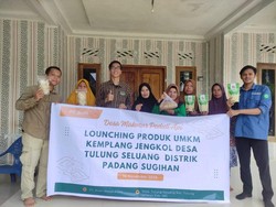 Kembangkan UMKM Kemplang Jengkol, BMH Bantu Penyediaan Kemasan