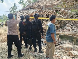 Jibom Polda Jatim Sisir Lokasi Ledakan Pacitan, Ini Hasilnya