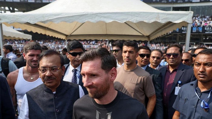 Viral Pejabat di India Paksa Messi Lari