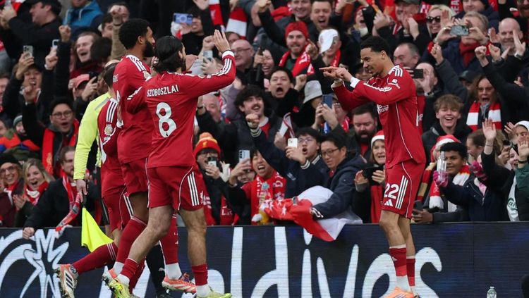 Ekitike Cetak Gol Cepat, The Reds Ungguli Brighton di Babak Pertama