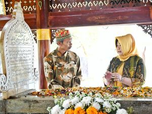 Ziarah Makam Cut Nyak Dien, Plt Setjen MPR Kenang Jasa bagi Kaum Perempuan