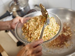 3 Cara Masak Nasi Goreng Agar Tidak Lembek, Jangan Lupakan Bahan Ini!