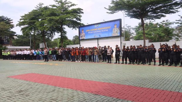 Polres Tangsel menajak komunitas ojol dan ormas memperkuat sinergi jaga kamtibmas.
