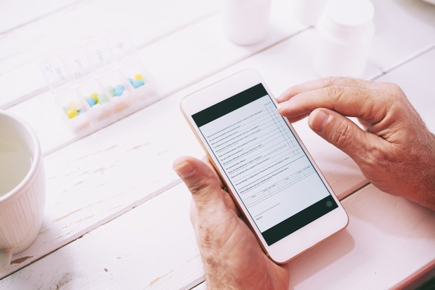 Ukuran huruf yang nyaman membantu mengurangi ketegangan mata dan mendukung cara mengatur layar gadget agar mata tidak lelah.