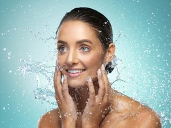 Mengenal Water Based Skincare dan Bedanya dengan Berbasis Minyak